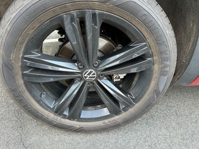 2023 Volkswagen Atlas Cross Sport 2.0T SEL R-Line Black 4MOTION - 23022171 - 20