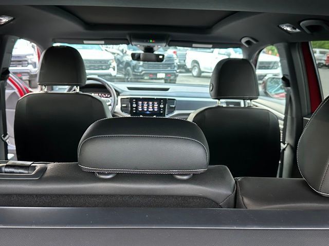 2023 Volkswagen Atlas Cross Sport 2.0T SEL R-Line Black 4MOTION - 23022171 - 22