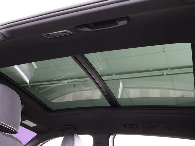 2023 Volkswagen Atlas Cross Sport 2.0T SEL R-Line Black 4MOTION - 23001147 - 22