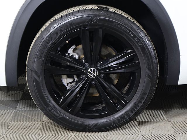 2023 Volkswagen Atlas Cross Sport 2.0T SEL R-Line Black 4MOTION - 23001147 - 24