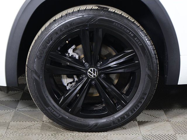 2023 Volkswagen Atlas Cross Sport 2.0T SEL R-Line Black 4MOTION - 23006955 - 24