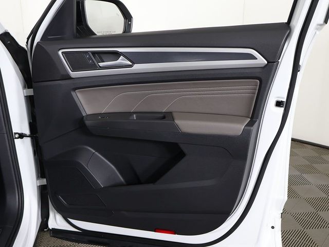 2023 Volkswagen Atlas Cross Sport 2.0T SEL R-Line Black 4MOTION - 23006955 - 26