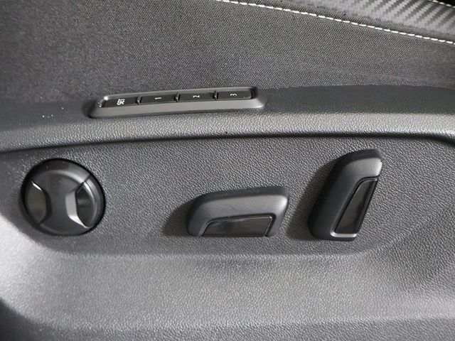 2023 Volkswagen Atlas Cross Sport 2.0T SEL R-Line Black 4MOTION - 23006955 - 35