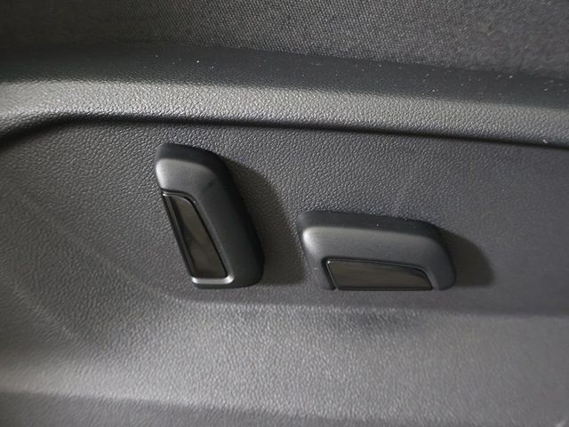 2023 Volkswagen Atlas Cross Sport 2.0T SEL R-Line Black 4MOTION - 23006955 - 36