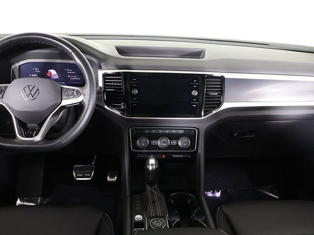 2023 Volkswagen Atlas Cross Sport 2.0T SEL R-Line Black 4MOTION - 23006955 - 40