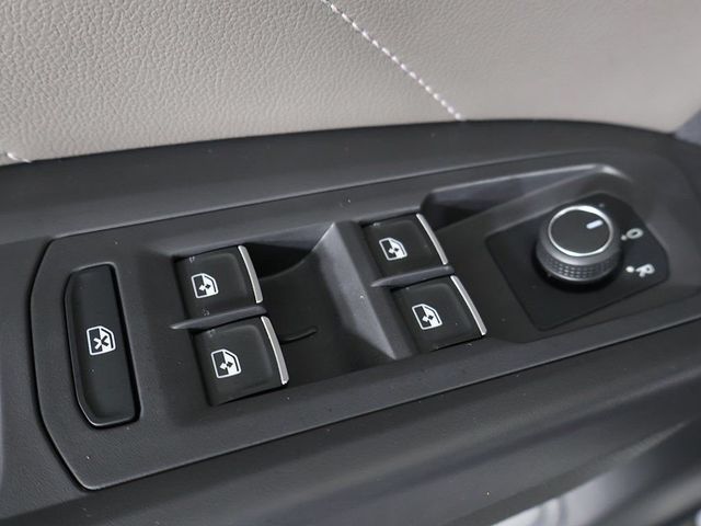 2023 Volkswagen Atlas Cross Sport 2.0T SEL R-Line Black 4MOTION - 23006955 - 41