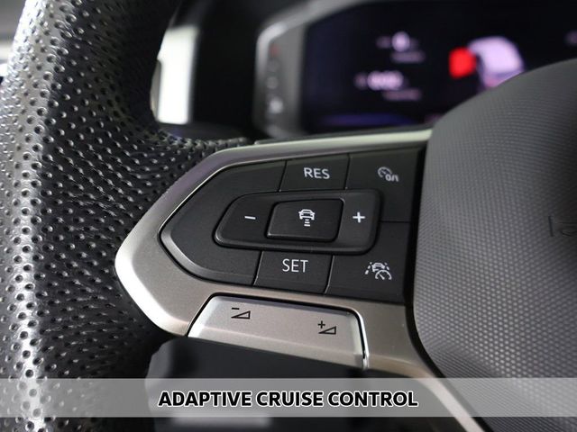 2023 Volkswagen Atlas Cross Sport 2.0T SEL R-Line Black 4MOTION - 23006955 - 4