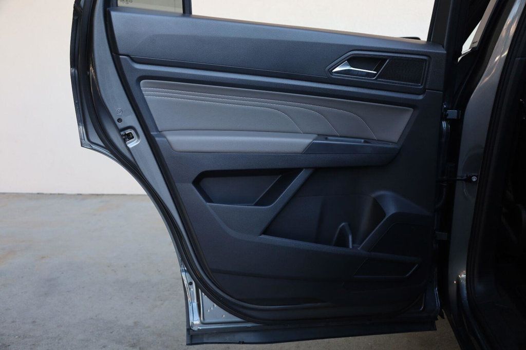 Volkswagen Atlas Cross Sport photo 20