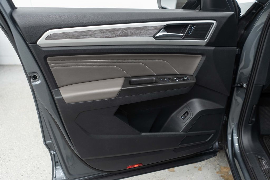 Volkswagen Atlas Cross Sport photo 13