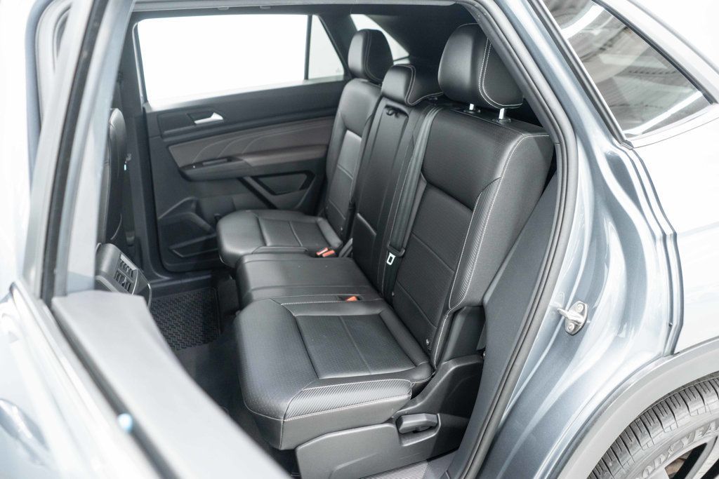 Volkswagen Atlas Cross Sport photo 28