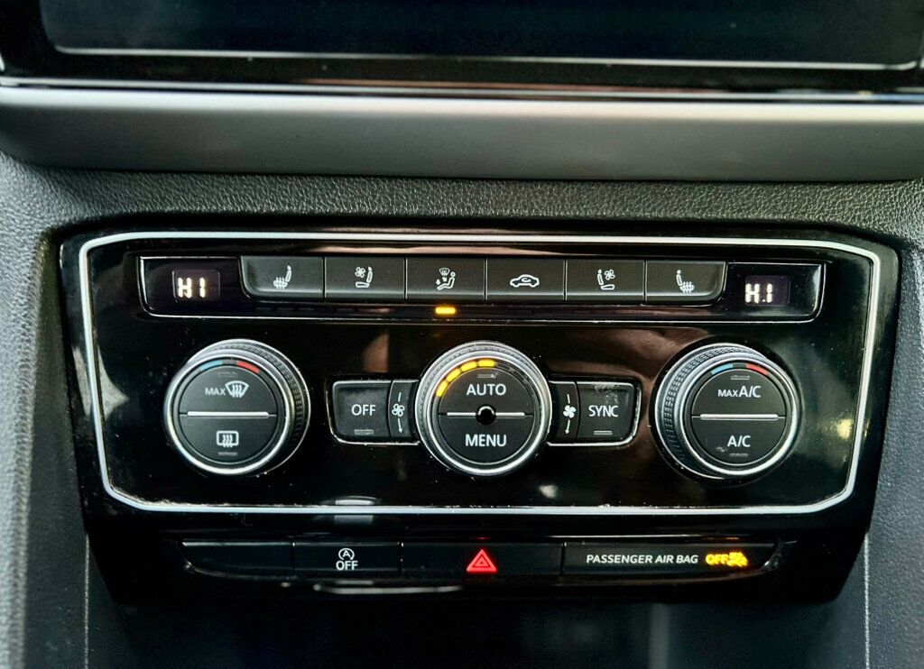 2023 Volkswagen Atlas Cross Sport 3.6L V6 SEL Premium R-Line 4MOTION - 22987273 - 24