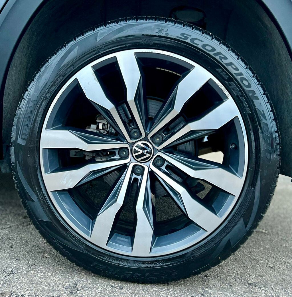 2023 Volkswagen Atlas Cross Sport 3.6L V6 SEL Premium R-Line 4MOTION - 22987273 - 26