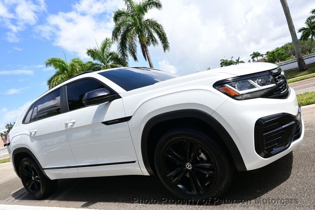 2023 Volkswagen Atlas Cross Sport 3.6L V6 SEL R-Line Black 4MOTION - 22563650 - 0