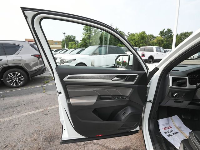 2023 Volkswagen Atlas Cross Sport 3.6L V6 SE w/Technology - 23077931 - 9