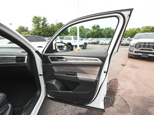 2023 Volkswagen Atlas Cross Sport 3.6L V6 SE w/Technology - 23077931 - 13