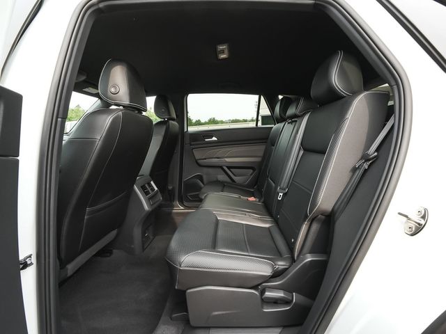 2023 Volkswagen Atlas Cross Sport 3.6L V6 SE w/Technology - 23077931 - 31