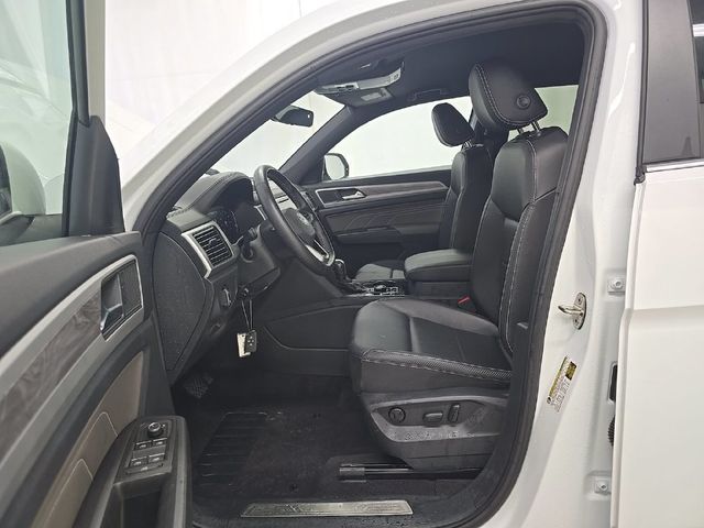 2023 Volkswagen Atlas Cross Sport 3.6L V6 SE w/Technology - 23089138 - 3