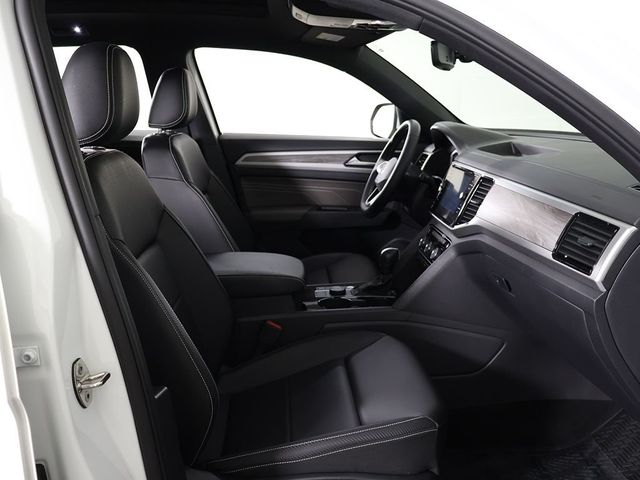 2023 Volkswagen Atlas Cross Sport 3.6L V6 SE w/Technology 4MOTION - 23030742 - 32
