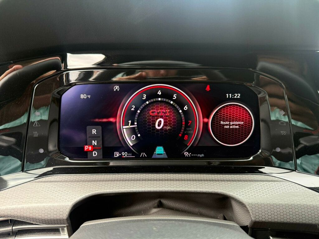 2023 Volkswagen Golf GTI Autobahn photo 4