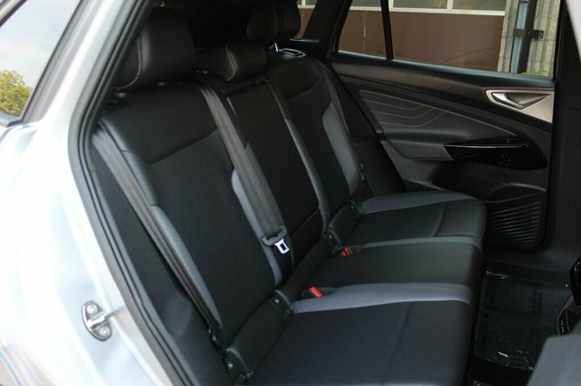 2023 Volkswagen ID.4 AWD PRO S w/SK ON BATTERY - 23047133 - 10