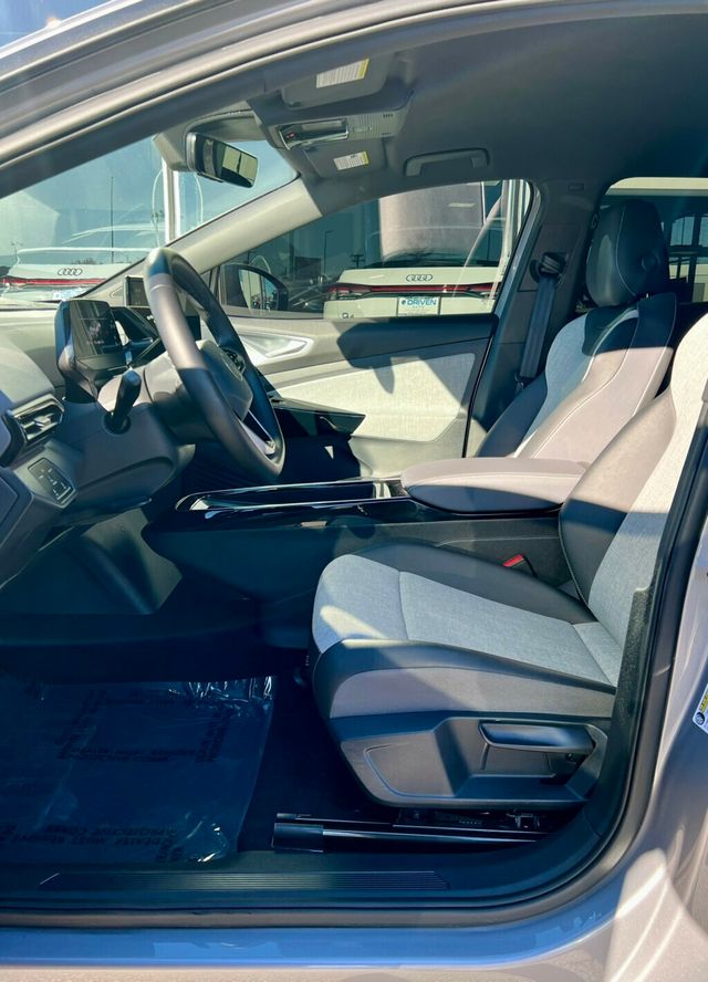2023 Volkswagen ID.4 PRO - 22945769 - 12