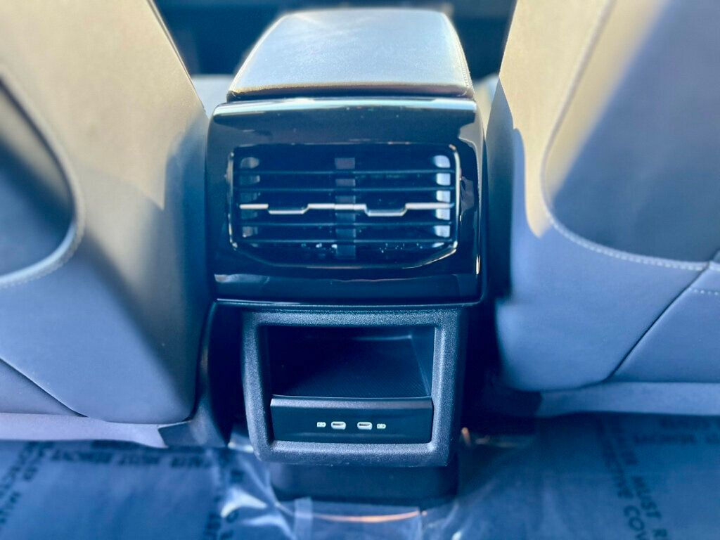 2023 Volkswagen ID.4 PRO - 22945769 - 15