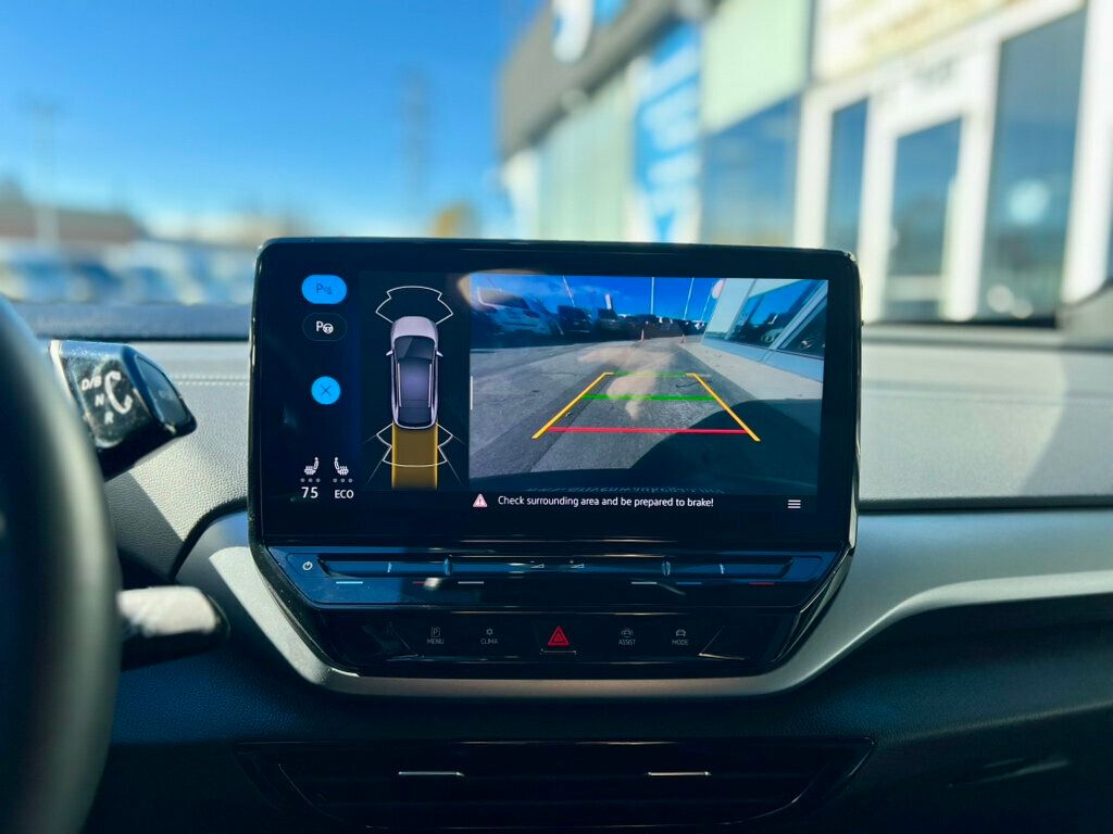 2023 Volkswagen ID.4 PRO - 22945769 - 26