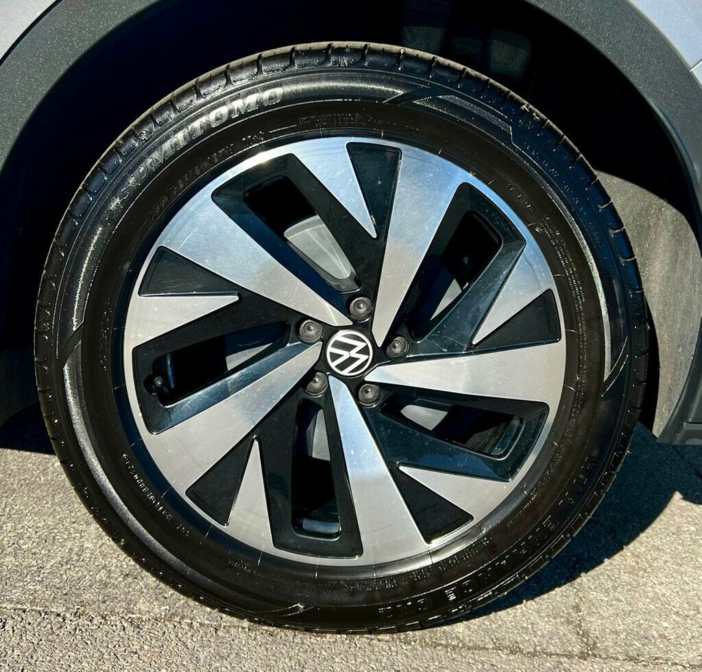 2023 Volkswagen ID.4 PRO - 22945769 - 28