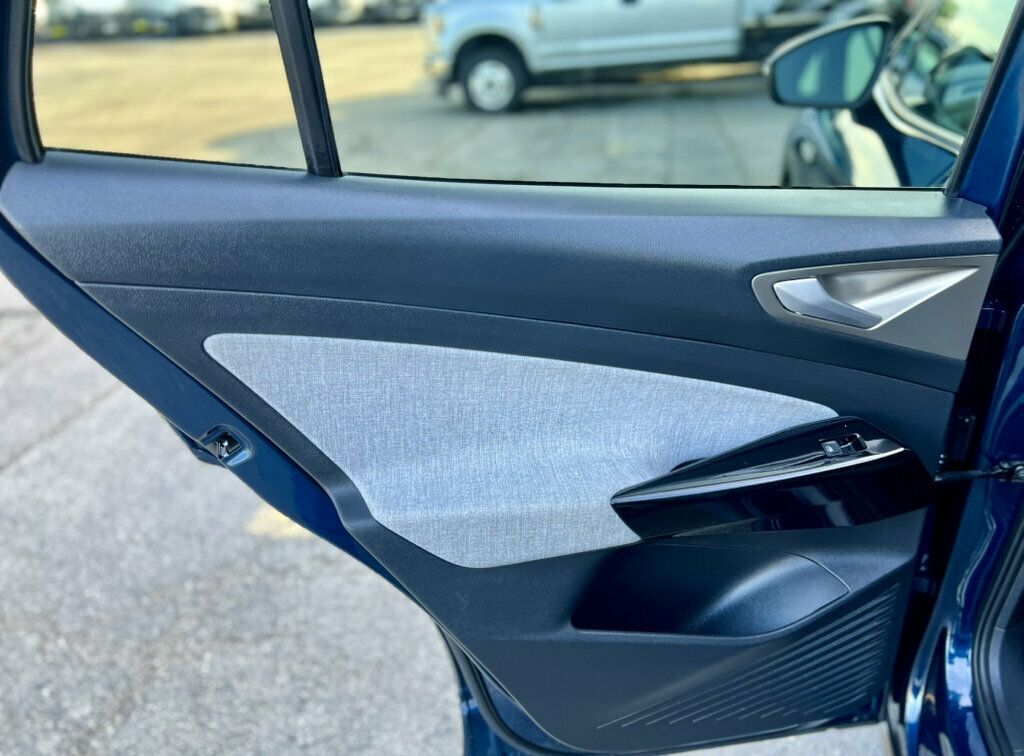 2023 Volkswagen ID.4 PRO - 23061235 - 12