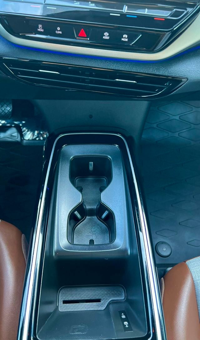 2023 Volkswagen ID.4 PRO - 23061235 - 22