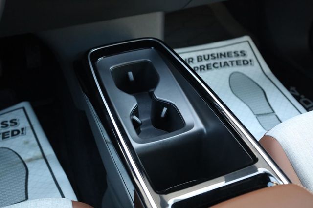 2023 Volkswagen ID.4 Pro - 23042939 - 43