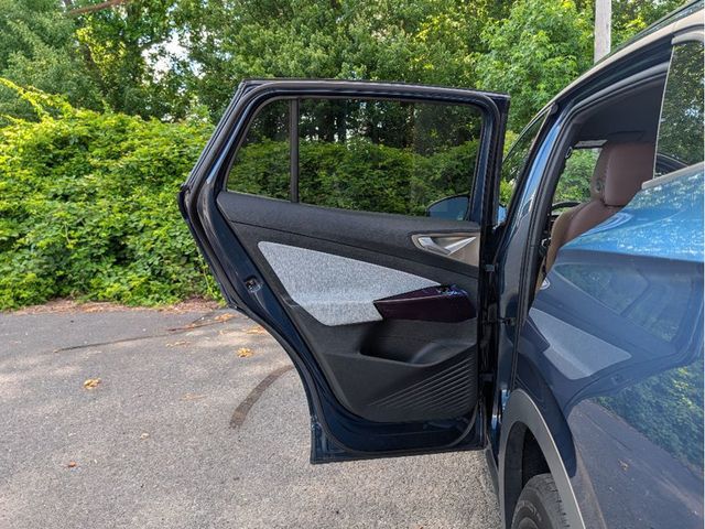 2023 Volkswagen ID.4 Pro - 23042975 - 10