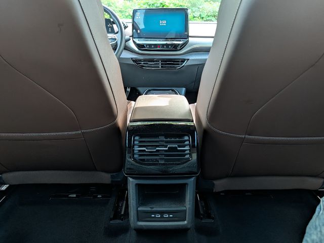 2023 Volkswagen ID.4 Pro - 23042975 - 17