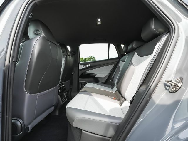 2023 Volkswagen ID.4 Pro - 23077982 - 31