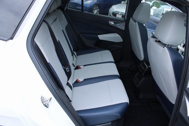 2023 Volkswagen ID.4 Pro S photo 29