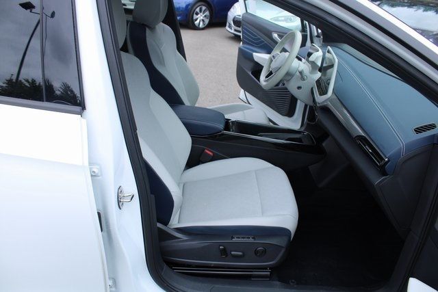 2023 Volkswagen ID.4 Pro S photo 30