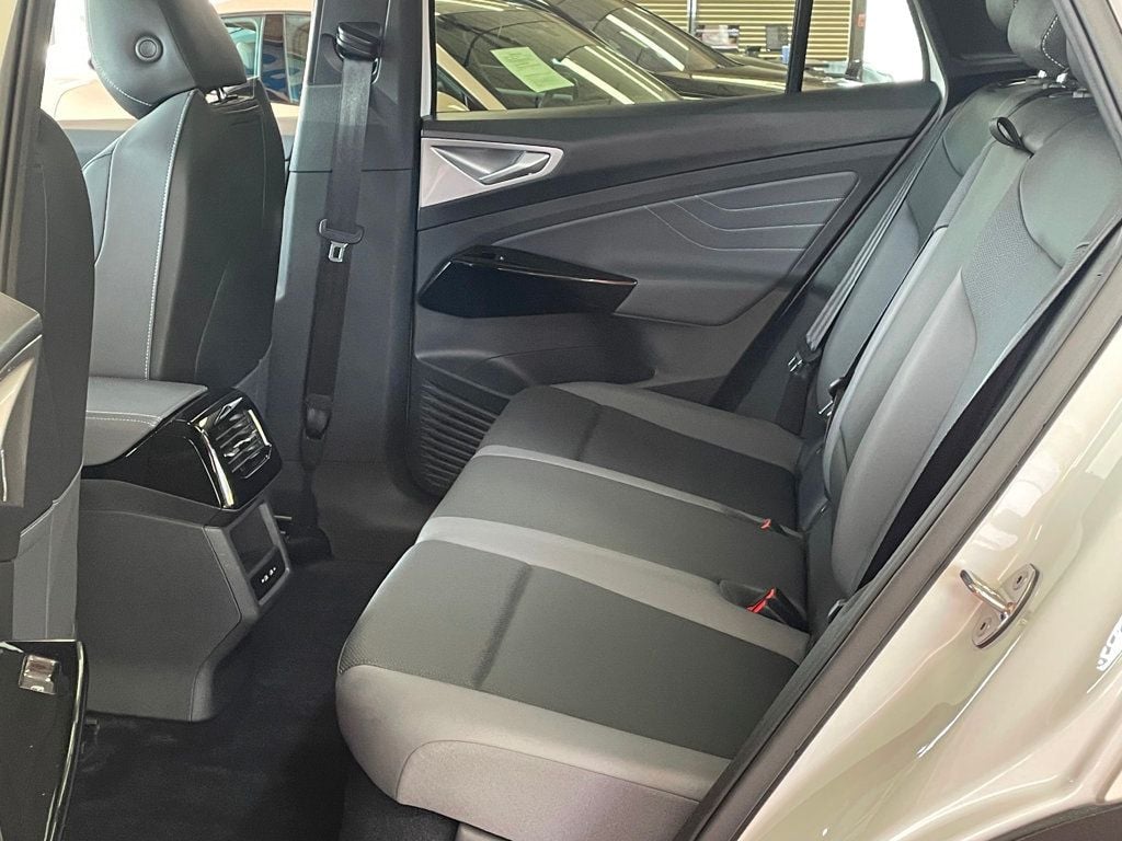 2023 Volkswagen ID.4 Pro S AWD w/SK On Battery - 22925476 - 18