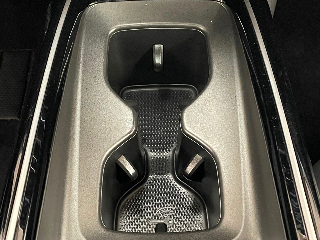 2023 Volkswagen ID.4 Pro S AWD w/SK On Battery - 22925476 - 30