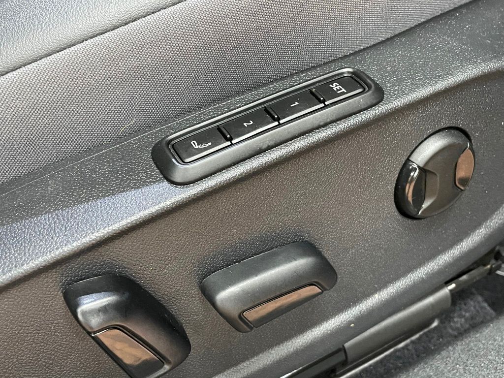 2023 Volkswagen ID.4 Pro S AWD w/SK On Battery - 22945377 - 30