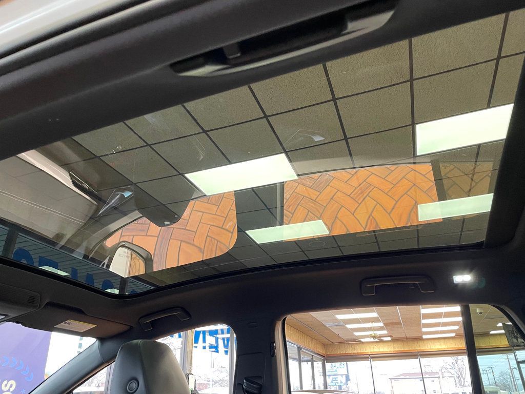 2023 Volkswagen ID.4 Pro S AWD w/SK On Battery - 22957269 - 19