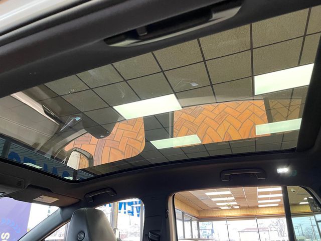 2023 Volkswagen ID.4 Pro S AWD w/SK On Battery - 22957269 - 19