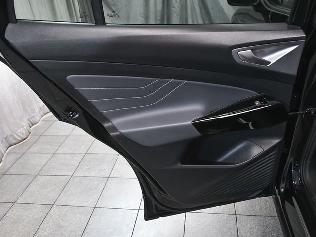 2023 Volkswagen ID.4 Pro S Plus - 23003064 - 12