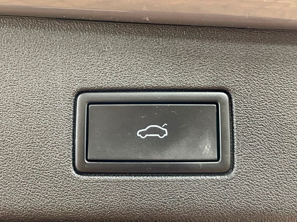 2023 Volkswagen ID.4 Pro S Plus AWD - 22966149 - 17