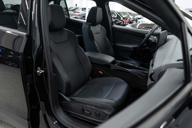 2023 Volkswagen ID.4 Pro S Plus AWD - 23014664 - 10