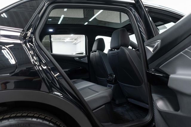 2023 Volkswagen ID.4 Pro S Plus AWD - 23014664 - 11