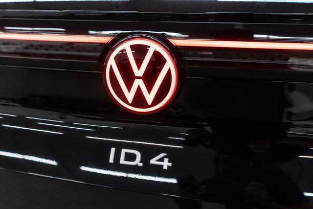 2023 Volkswagen ID.4 Pro S Plus AWD - 23014664 - 45