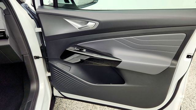 2023 Volkswagen ID.4 Pro S Plus AWD w/SK On Battery & VW Sound - 23008350 - 25