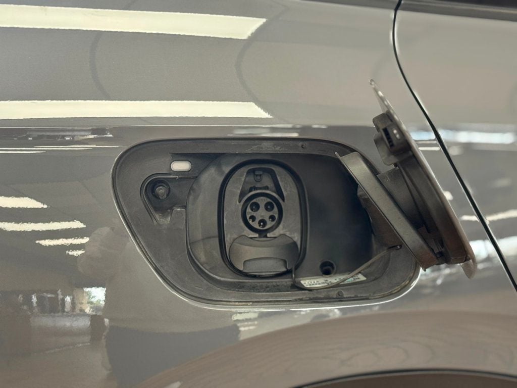 2023 Volkswagen ID.4 Pro S photo 21
