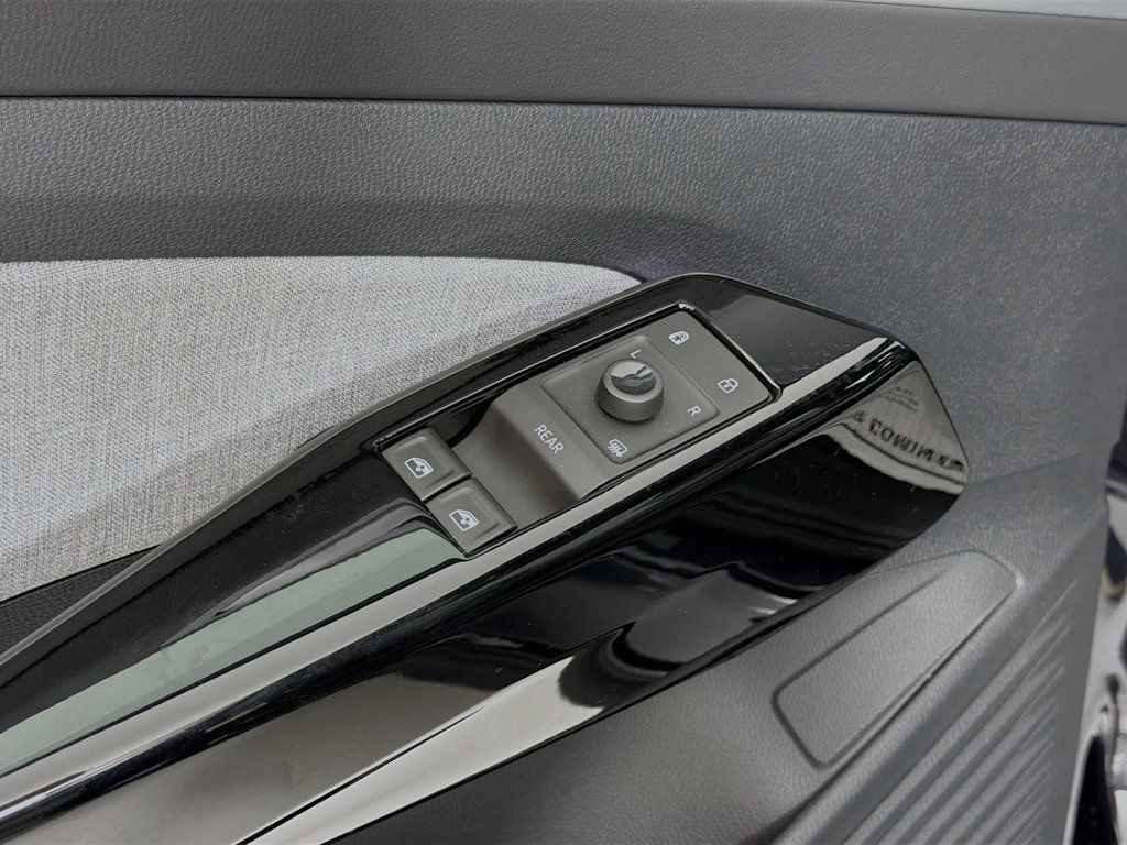 2023 Volkswagen ID.4 Standard RWD - 23031440 - 18