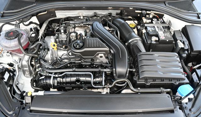 2023 Volkswagen Jetta SE Automatic - 23013228 - 17